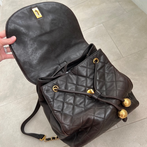 Chanel Chocolate Brown Vintage Lambskin Backpack - Picture 4 of 15